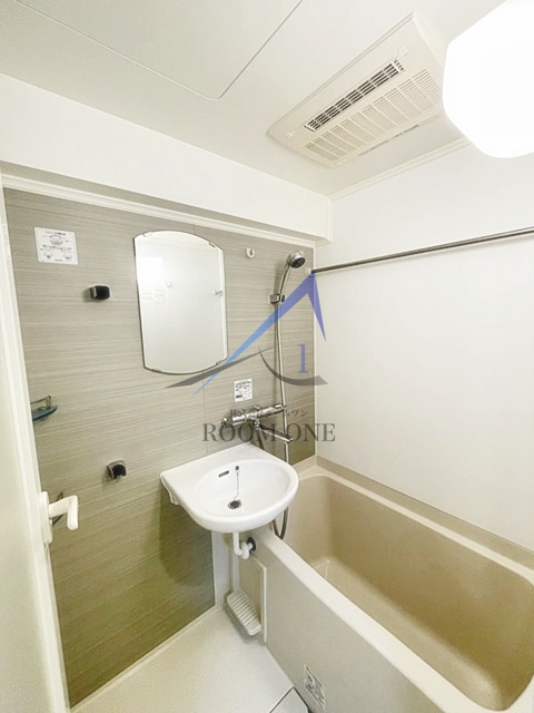 バス・シャワールーム　お風呂です。