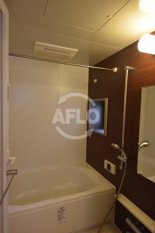 バス・シャワールーム　アミティエ扇町リアン　浴室