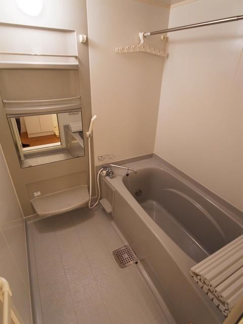 バス・シャワールーム　☆追焚きバス☆