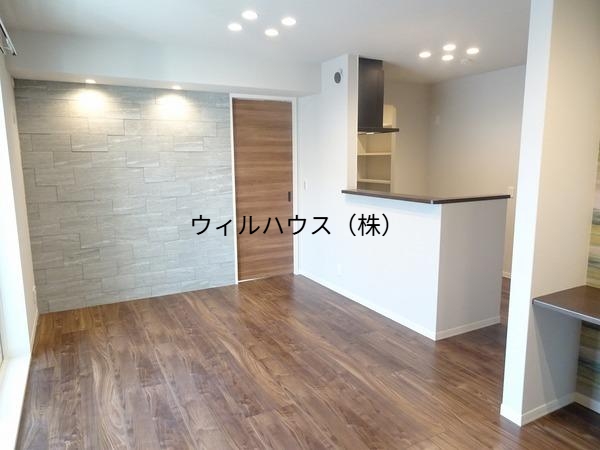 居室・リビング　明るい室内！