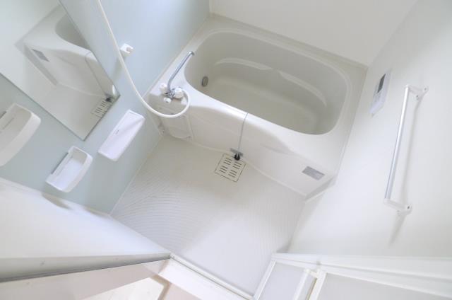 バス・シャワールーム　同施工会社同タイプ