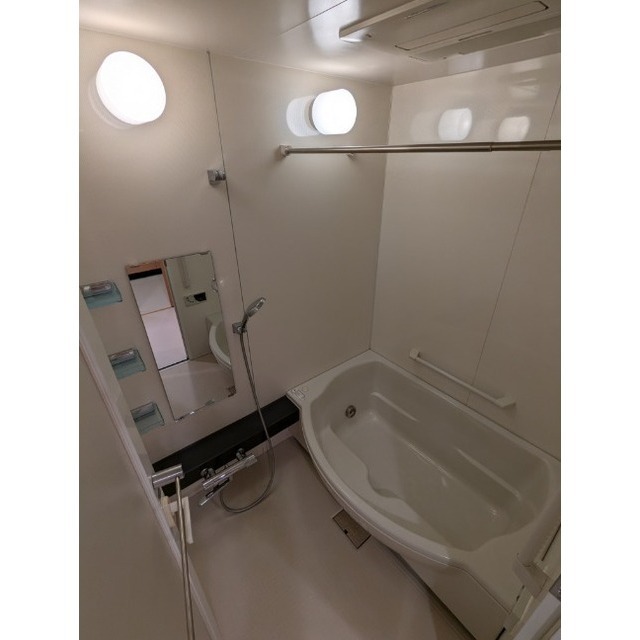 バス・シャワールーム　同タイプ写真　※現況優先