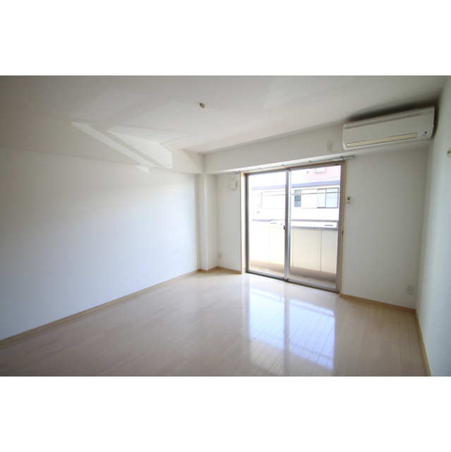 居室・リビング　※写真は反転タイプです