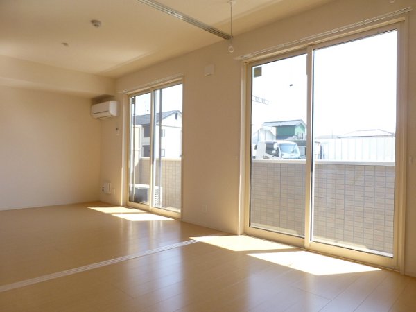 居室・リビング　他号室参考写真