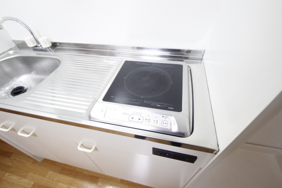 キッチン　※別部屋の写真です