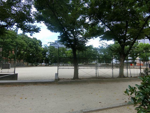 公園　北中島公園（公園）まで832m