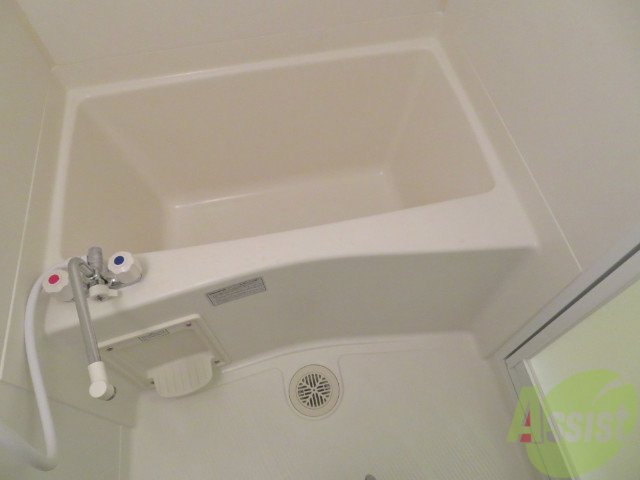 バス・シャワールーム　疲れた時はゆっくり湯船につかってみてはいかがでしょうか。