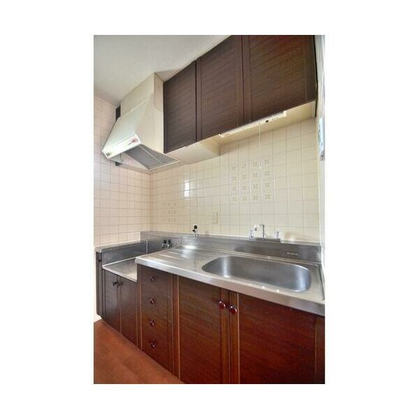 キッチン　お好きなガスコンロをお使いいただけます。