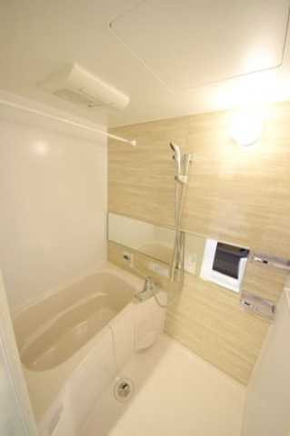 バス・シャワールーム　別部屋参考写真