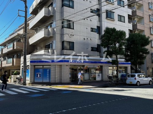 コンビニ　ローソン 大森北八幡通店（コンビニ）まで227m