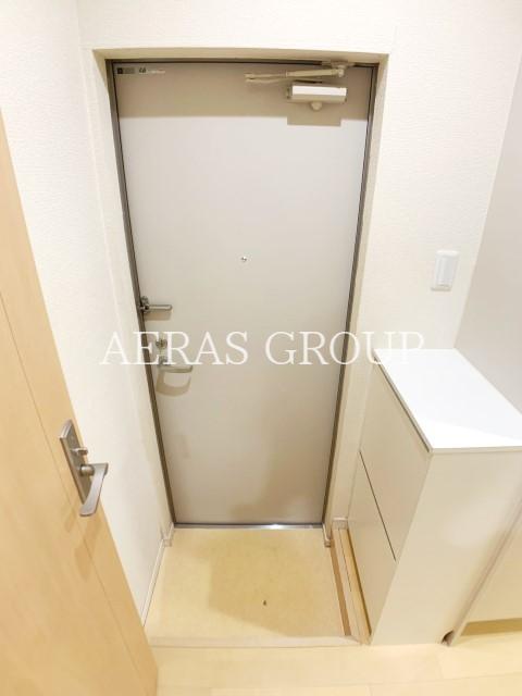 玄関　別部屋同仕様タイプ