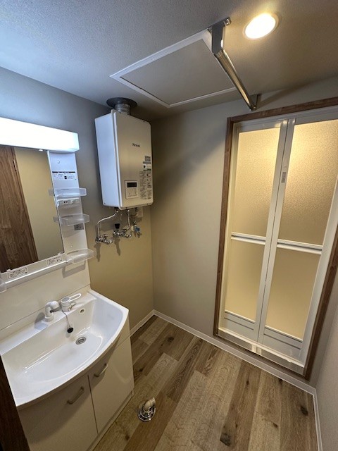 洗面設備　シャワードレッサー付きです！