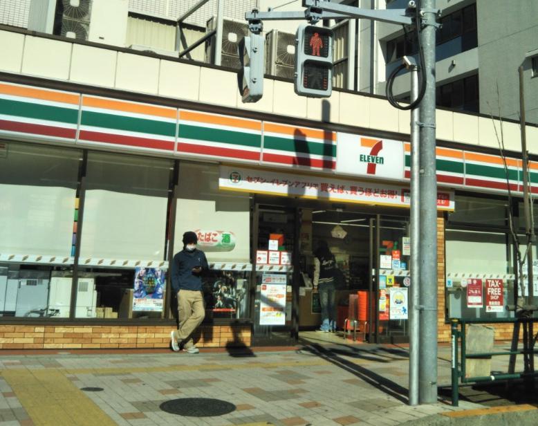 コンビニ　セブンイレブン 江東新大橋3丁目店（コンビニ）まで132m
