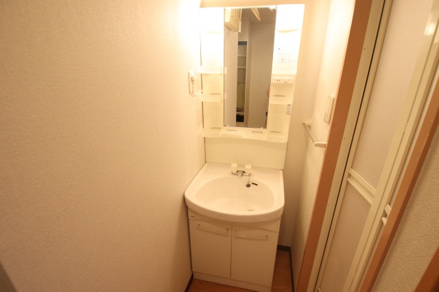 洗面設備　※別室の参考写真の為、現況優先です。