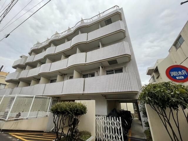 建物外観　丈夫な鉄筋コンクリート造マンションです☆