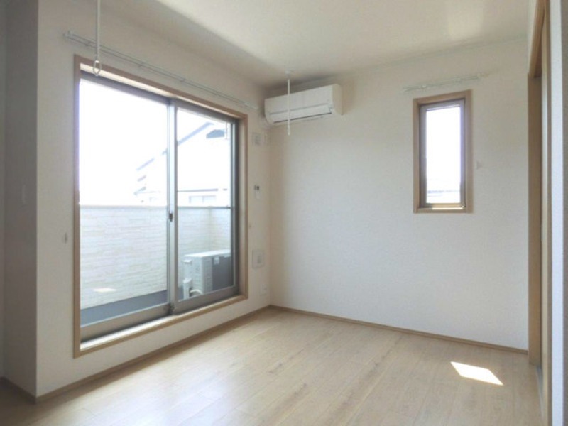 居室・リビング　図面と現状に相違がある場合には現状を優先