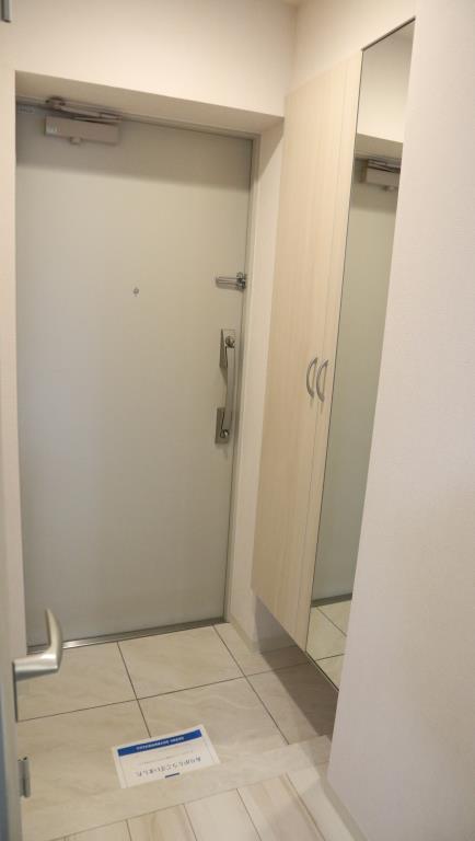 玄関　※別部屋参考写真