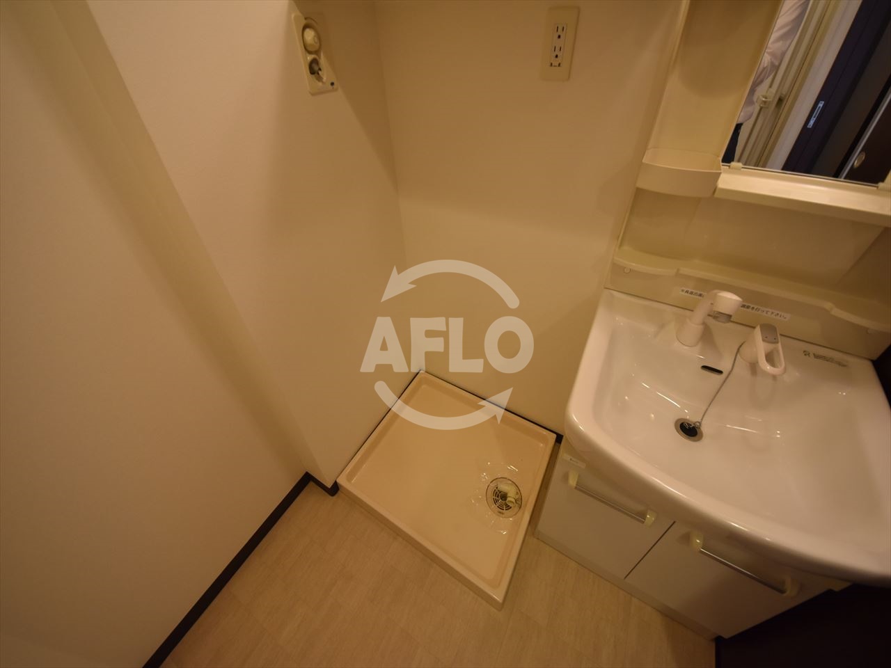 その他　ネット内淡路町　洗濯機置場