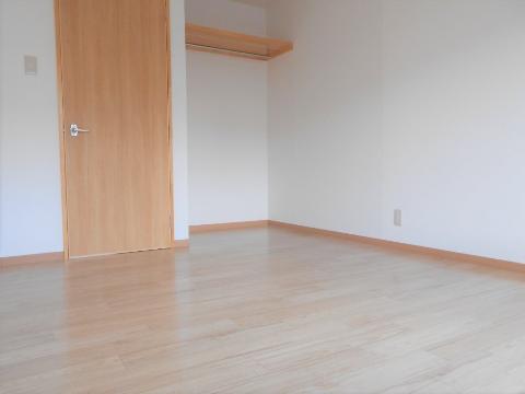 居室・リビング　室内