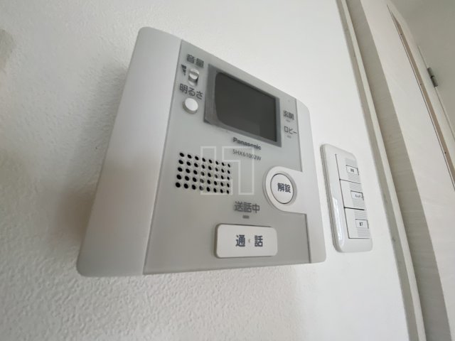 セキュリティ　クオーレ靭公園　TV付モニターフォン