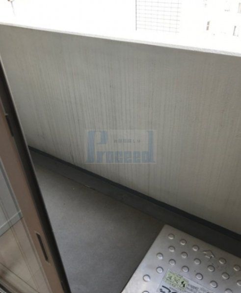 バルコニー　うれしいバルコニー付き！