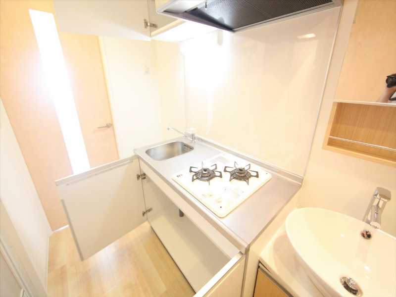 キッチン　システムキッチン（ガス2口コンロ付）