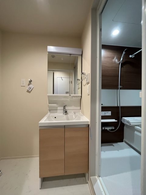 洗面設備　★収納付き、独立洗面台★