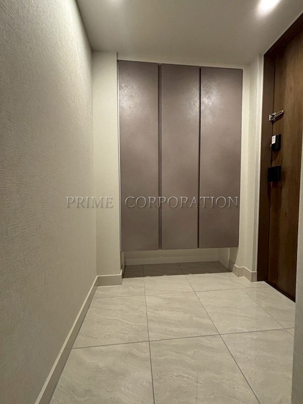 玄関　※参考写真※