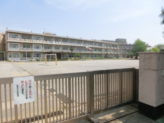 小学校　千葉市立検見川小学校（小学校）まで449m