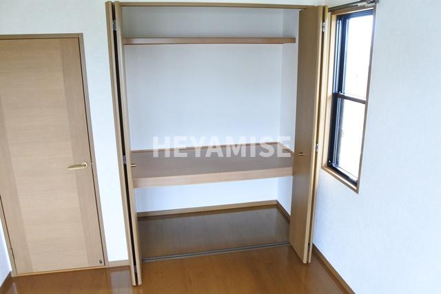 収納　※同物件反転タイプの写真でございます※現況を優先します※