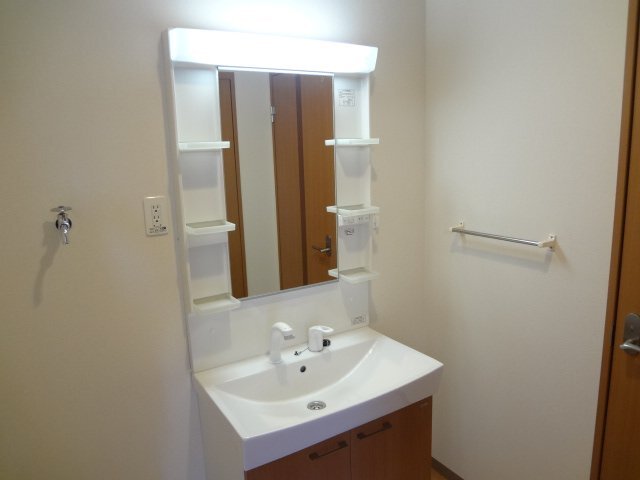 洗面設備　洗髪洗面化粧台