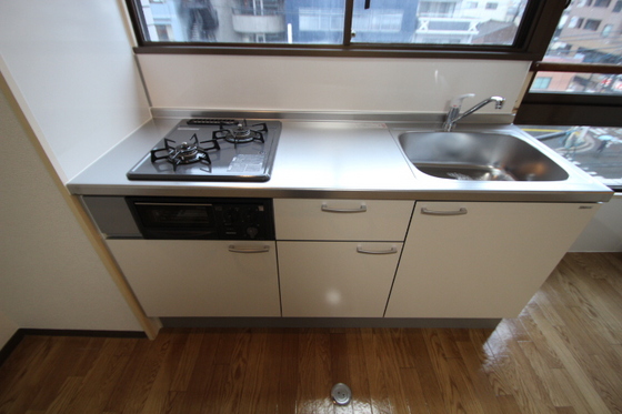 キッチン　※別部屋の写真です