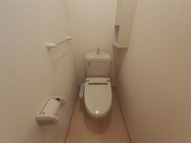 トイレ　清潔感のあるトイレです