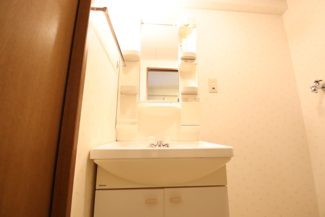 洗面設備　別室の参考写真です。※現況優先