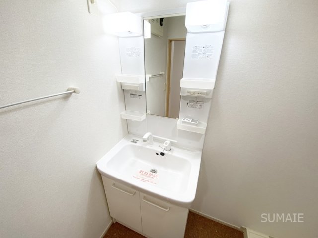 洗面設備　人気の独立洗面台！