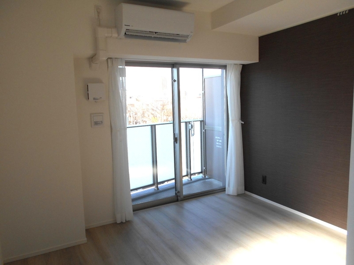 居室・リビング　内観1