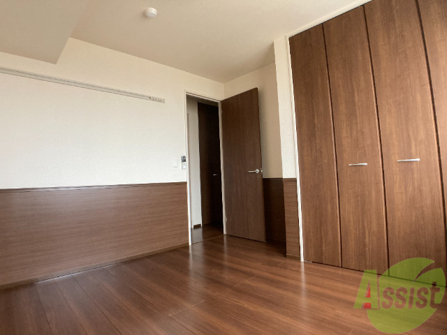 その他部屋・スペース　５．６帖のリビングになります。伸び伸び出来そうですね。