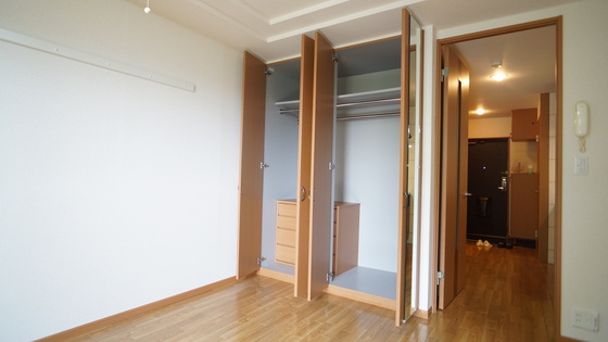 収納　クローゼット