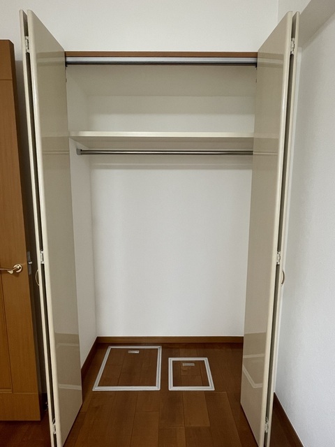 収納　洋室６帖収納※前回募集時の写真です