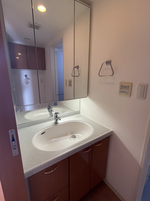 洗面設備　独立洗面台※前回募集時の写真です