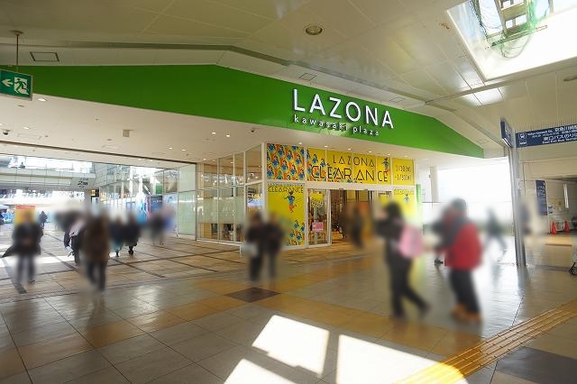 ショッピングセンター　ラゾーナ川崎プラザＯＬＹＭＰＩＡ（ショッピングセンター）まで724m