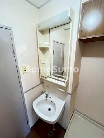 洗面設備　使いやすい洗面所です