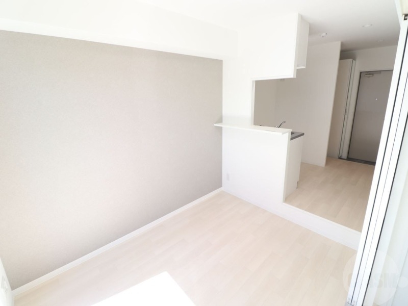 居室・リビング　８帖のリビングルーム