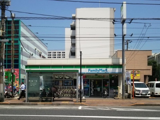 コンビニ　ファミリーマート大島四丁目店（コンビニ）まで216m
