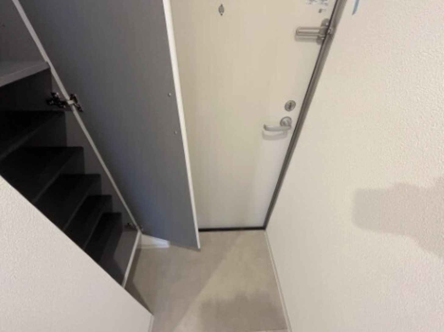 玄関　※同一仕様写真