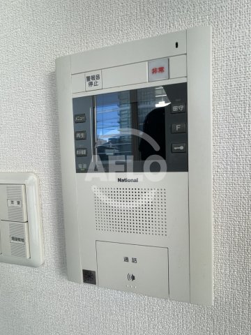 セキュリティ　フォレステージュ西本町　モニター付きインターフォン