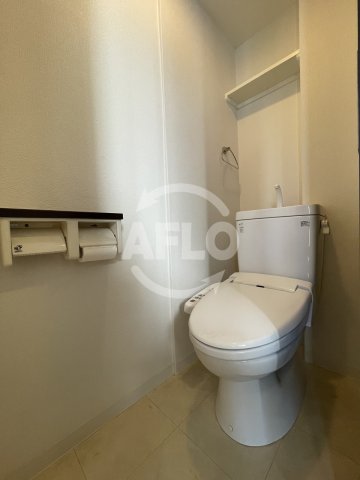 トイレ　フォレステージュ西本町　温水暖房便座