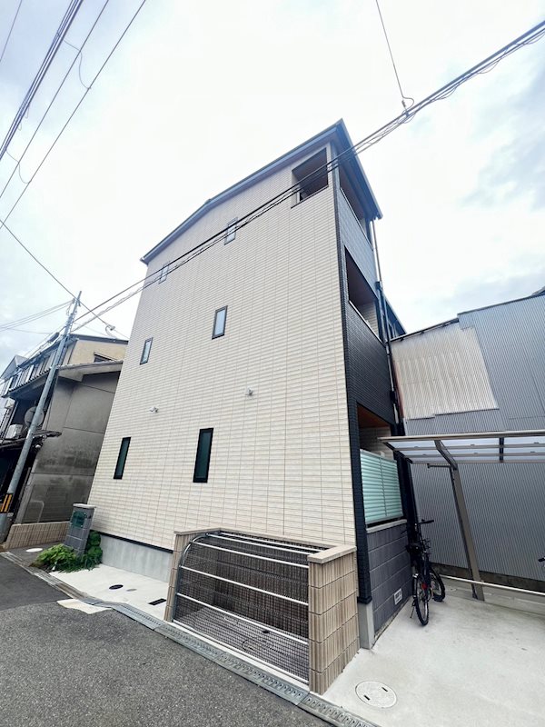 建物外観　落ち着いた雰囲気の外観です