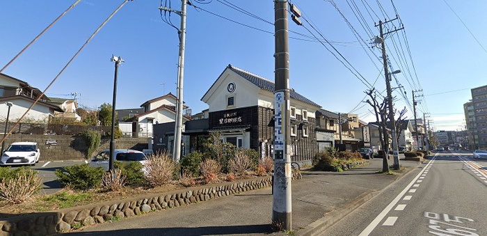 飲食店　星乃珈琲店片瀬店（飲食店）まで900m