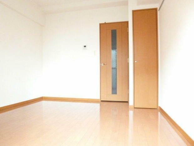 居室・リビング　同タイプのお写真です